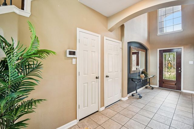 17711 Creek Bluff Lane, Cypress, TX 77433