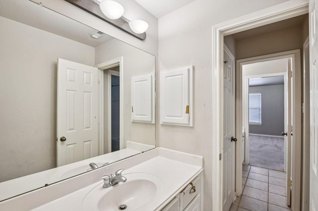 17711 Creek Bluff Lane, Cypress, TX 77433