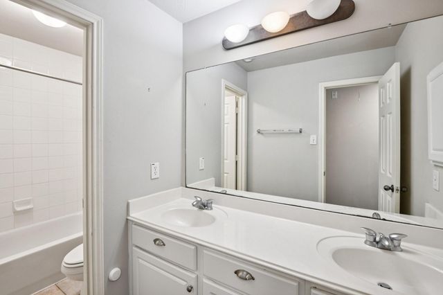 17711 Creek Bluff Lane, Cypress, TX 77433