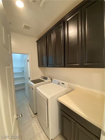 898 Spring Haven Street, Henderson, NV 89052