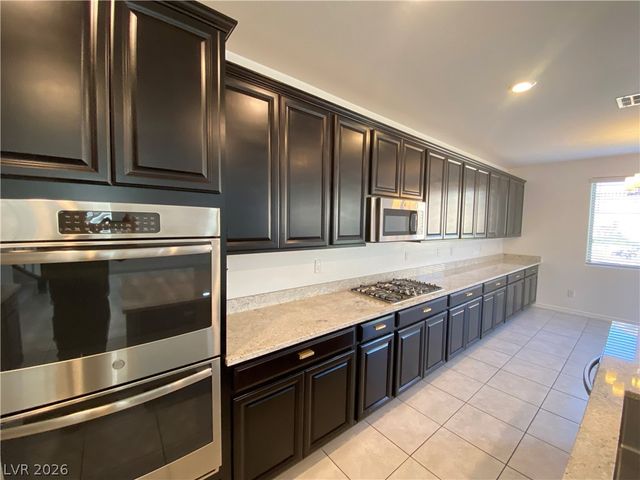 898 Spring Haven Street, Henderson, NV 89052