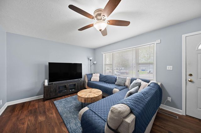 982 Hillridge Road, Reynoldsburg, OH 43068