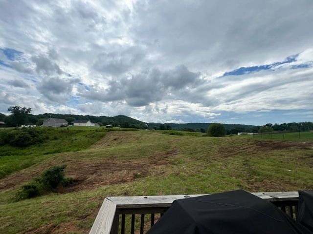 2190 Sullivan Knowles Rd, Sparta, TN 38583