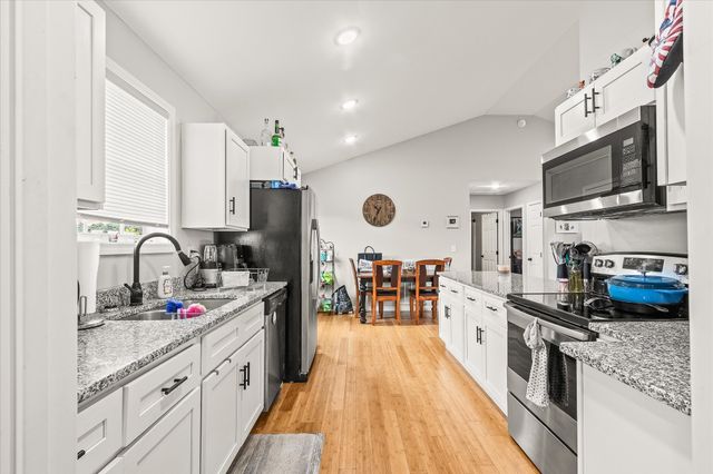 2190 Sullivan Knowles Rd, Sparta, TN 38583