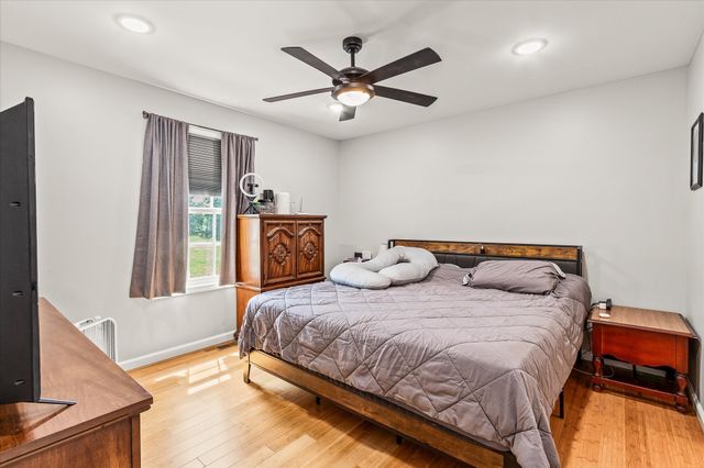 2190 Sullivan Knowles Rd, Sparta, TN 38583