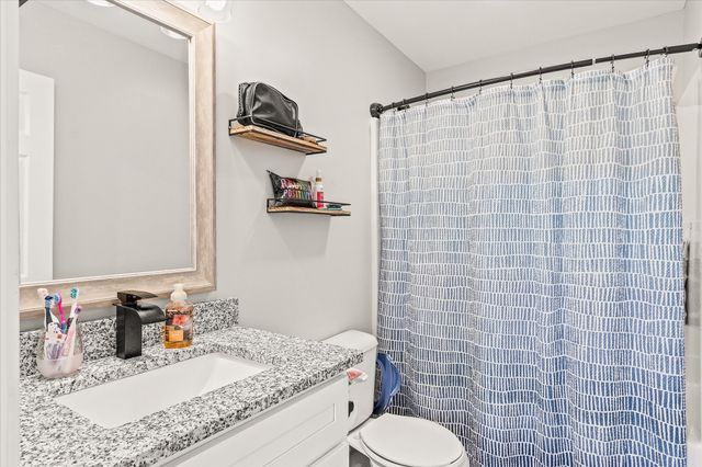 2190 Sullivan Knowles Rd, Sparta, TN 38583