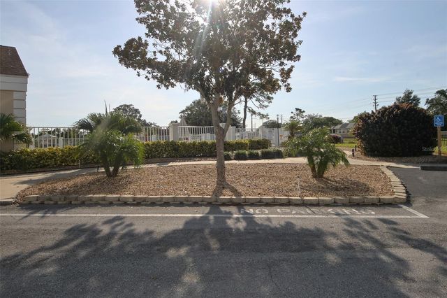 8529 REGAL LANE, Hudson, FL 34667