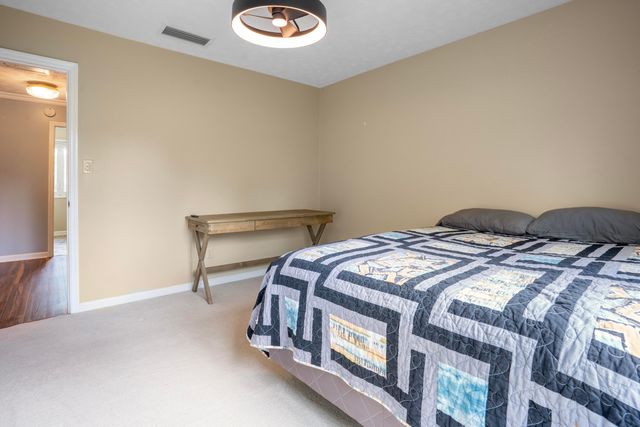 2140 Fort Harrods Drive 36, Lexington, KY 40513