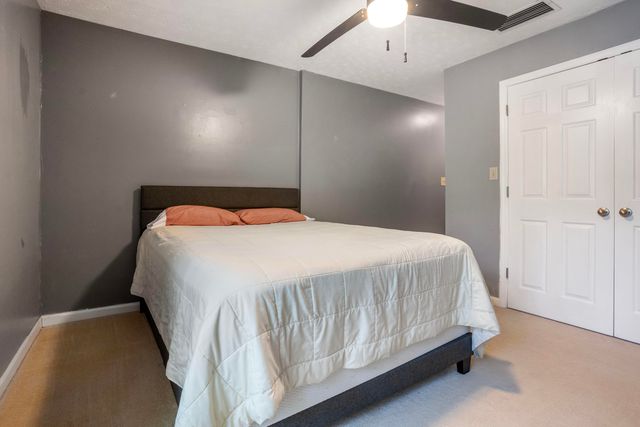 2140 Fort Harrods Drive 36, Lexington, KY 40513