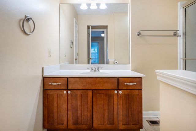 2140 Fort Harrods Drive 36, Lexington, KY 40513