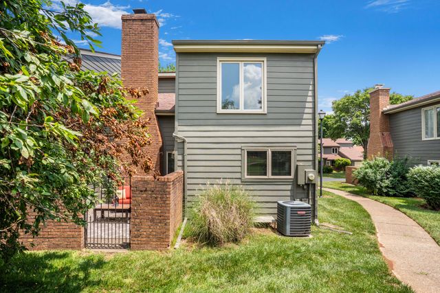 2140 Fort Harrods Drive 36, Lexington, KY 40513