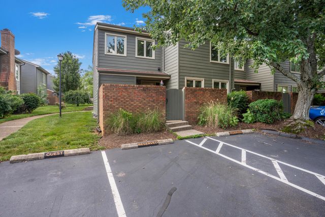 2140 Fort Harrods Drive 36, Lexington, KY 40513
