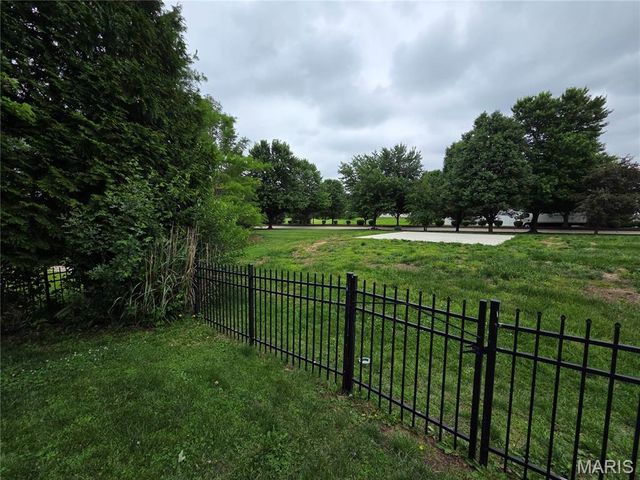 3406 Chippewa Drive, Belleville, IL 62221