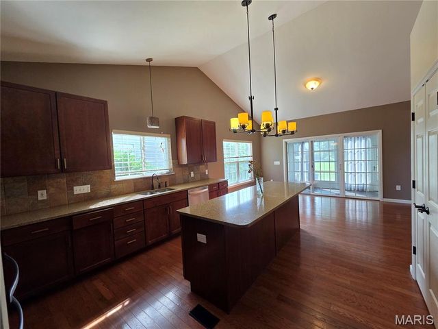 3406 Chippewa Drive, Belleville, IL 62221