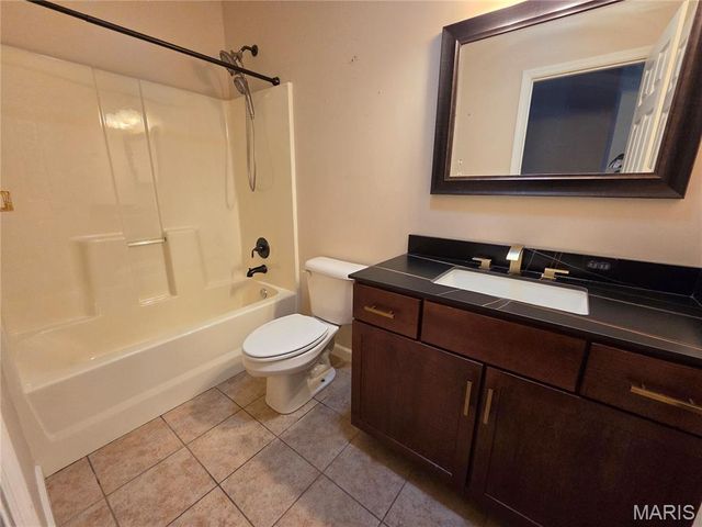 3406 Chippewa Drive, Belleville, IL 62221