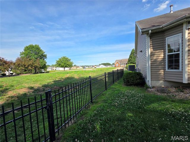 3406 Chippewa Drive, Belleville, IL 62221