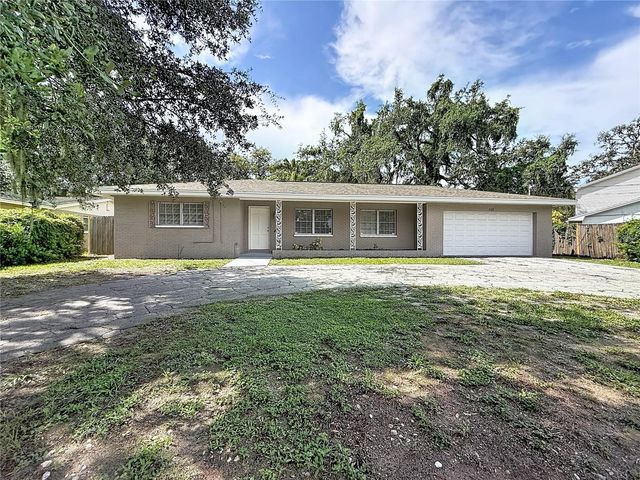 7123 WOODFIELD DRIVE, Tampa, FL 33617