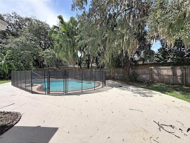 7123 WOODFIELD DRIVE, Tampa, FL 33617