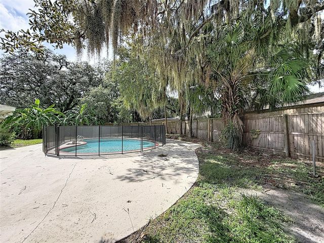 7123 WOODFIELD DRIVE, Tampa, FL 33617