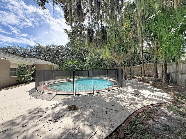 7123 WOODFIELD DRIVE, Tampa, FL 33617