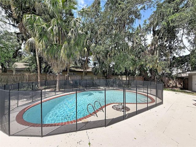 7123 WOODFIELD DRIVE, Tampa, FL 33617