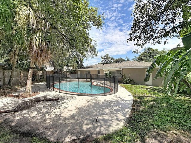 7123 WOODFIELD DRIVE, Tampa, FL 33617