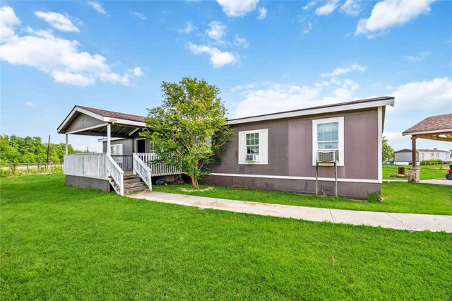 8907 County Road 511, Rosharon, TX 77583