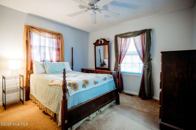 204 Oak Forest Drive NW, Sharpsburg, NC 27878