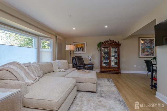 38 Holly Drive, Sayreville, NJ 08859