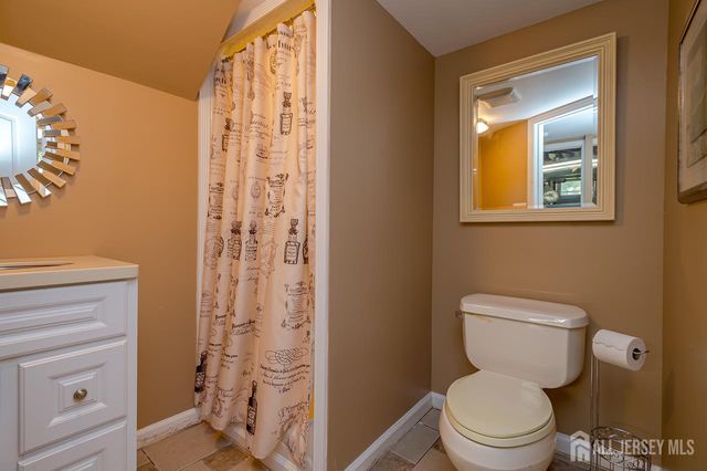 38 Holly Drive, Sayreville, NJ 08859