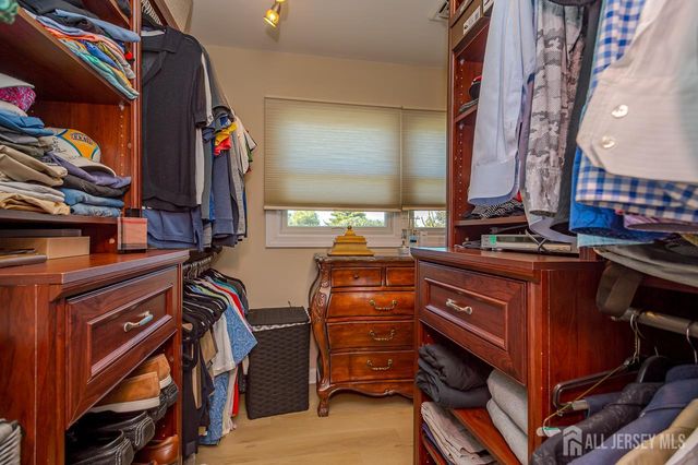 38 Holly Drive, Sayreville, NJ 08859