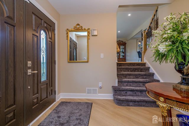 38 Holly Drive, Sayreville, NJ 08859