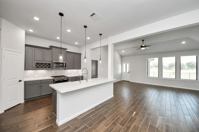 6723 Arabella Lakes Drive, Richmond, TX 77469