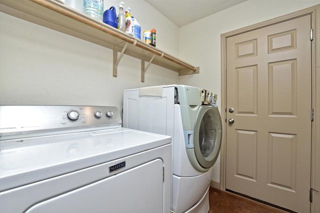 116 Parker CT, Liberty Hill, TX 78642