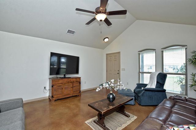 116 Parker CT, Liberty Hill, TX 78642