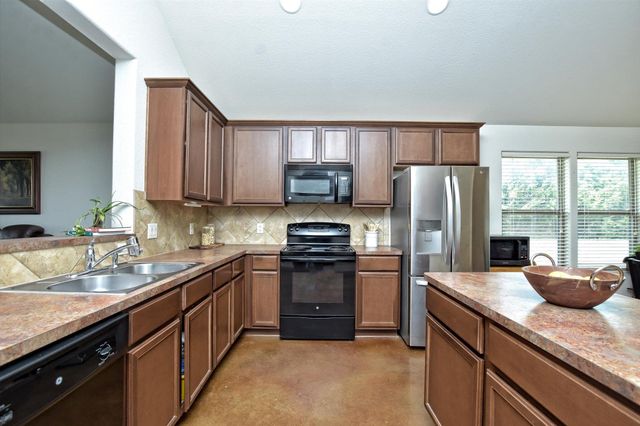 116 Parker CT, Liberty Hill, TX 78642