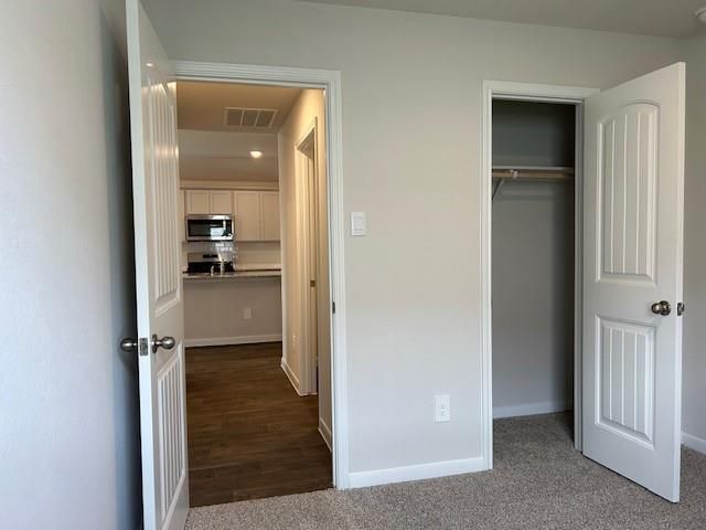 311 Darwin PL, Lockhart, TX 78644