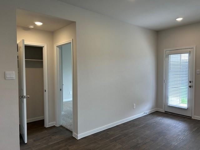 311 Darwin PL, Lockhart, TX 78644