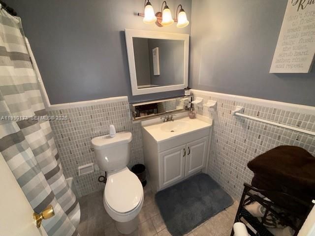 421 NE 1st St 219, Hallandale Beach, FL 33009