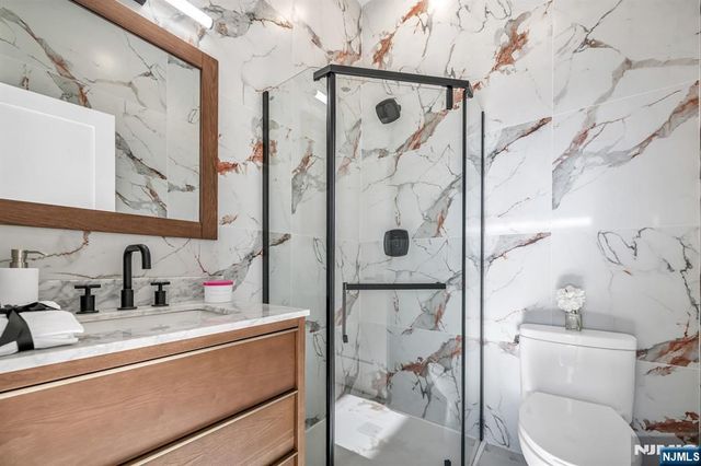 649 38th Street PH2, Union City, NJ 07087