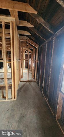 2014 W CENTER ST, Tremont, PA 17981