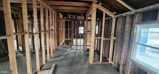 2014 W CENTER ST, Tremont, PA 17981