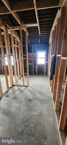 2014 W CENTER ST, Tremont, PA 17981