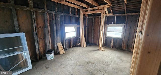 2014 W CENTER ST, Tremont, PA 17981