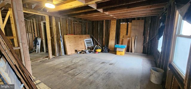 2014 W CENTER ST, Tremont, PA 17981