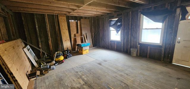 2014 W CENTER ST, Tremont, PA 17981