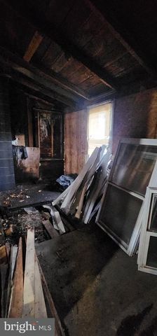 2014 W CENTER ST, Tremont, PA 17981