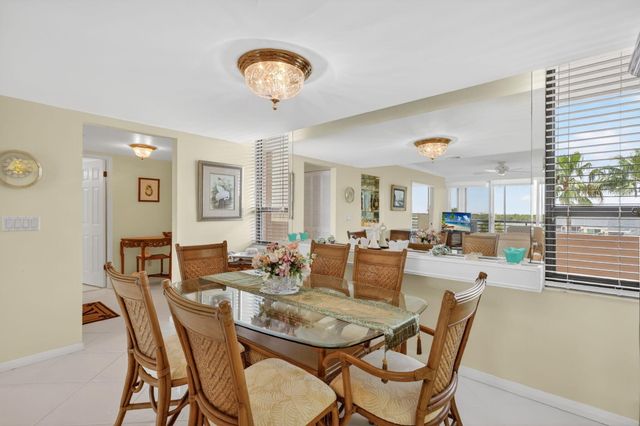 3382 NE Causeway Boulevard 7-403, Jensen Beach, FL 34957