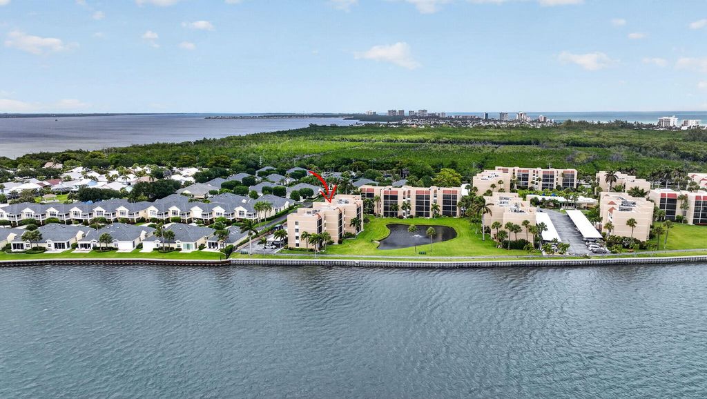 3382 NE Causeway Boulevard 7-403, Jensen Beach, FL 34957