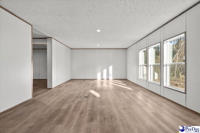 3525 Ballpark Rd., Effingham, SC 29541